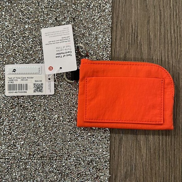 Lululemon Test of Time Card Holder Autumn Red NWT UNISEX Id holder - Picture 7 of 9